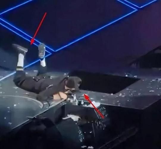 刘德华最近发生了什么？演唱会事故及后续影响大揭秘