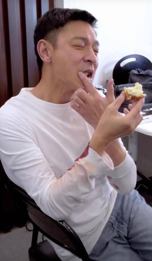 刘德华最近生病了吗 粉丝关心他的身体近况