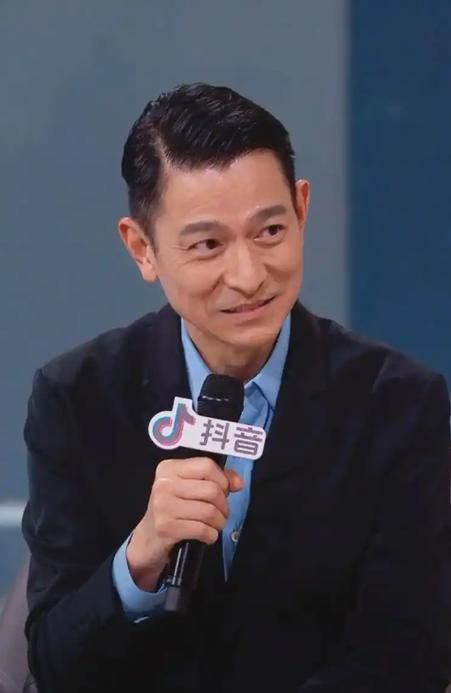 刘德华最近行程大公开 看看他最近在忙什么