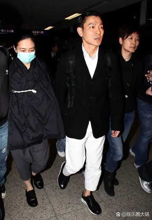 刘德华有兄弟姐妹吗他的家庭生活曝光