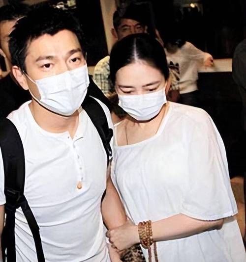刘德华有几个女朋友 盘点天王的绯闻女友