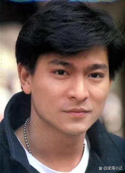 刘德华本名叫什么名字没想到真名这么接地气