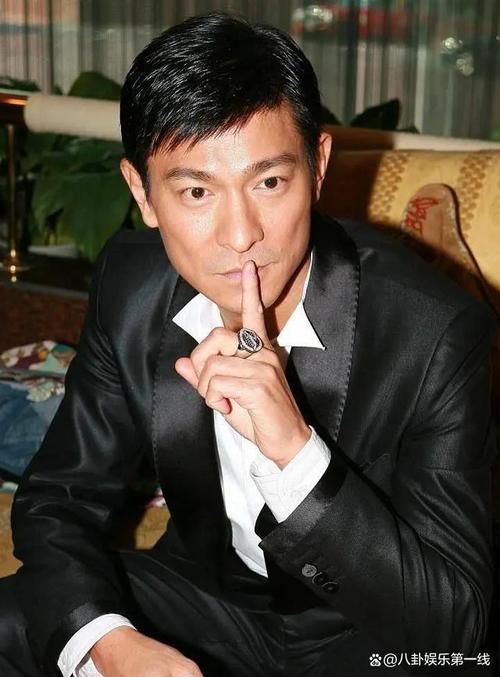 刘德华本名是什么揭秘天王真实姓名由来
