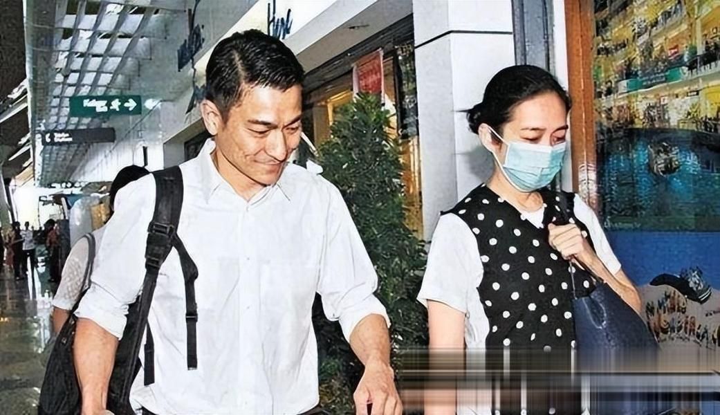 刘德华朱丽倩婚姻揭秘 为何她成为天王唯一选择