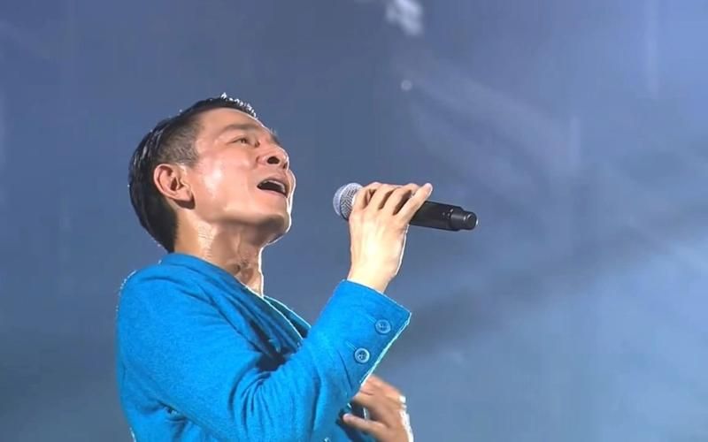 刘德华歌曲掌声响起来为何如此打动人心