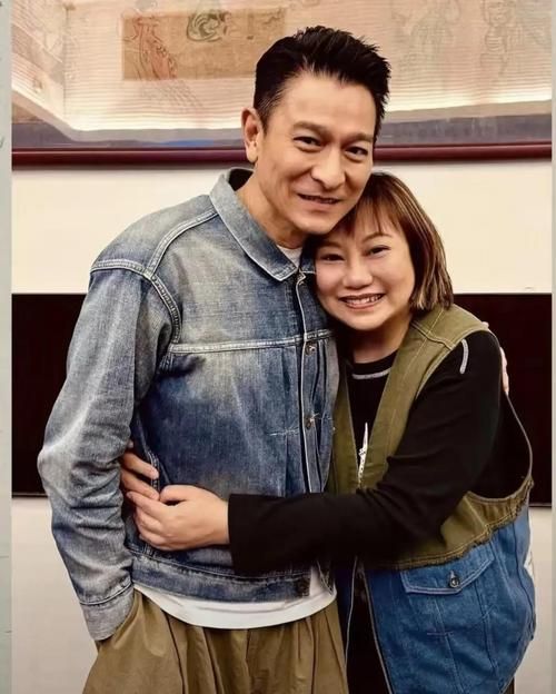 刘德华母亲的个人信息：一个低调伟大的母亲