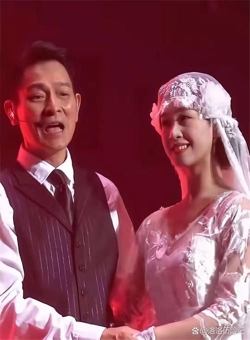 刘德华求婚现场视频流出 粉丝直呼太甜了