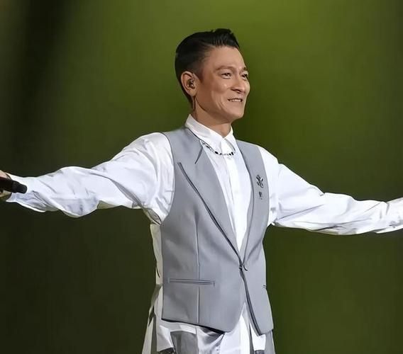 刘德华湖南卫视综艺首秀，精彩表现令人期待！