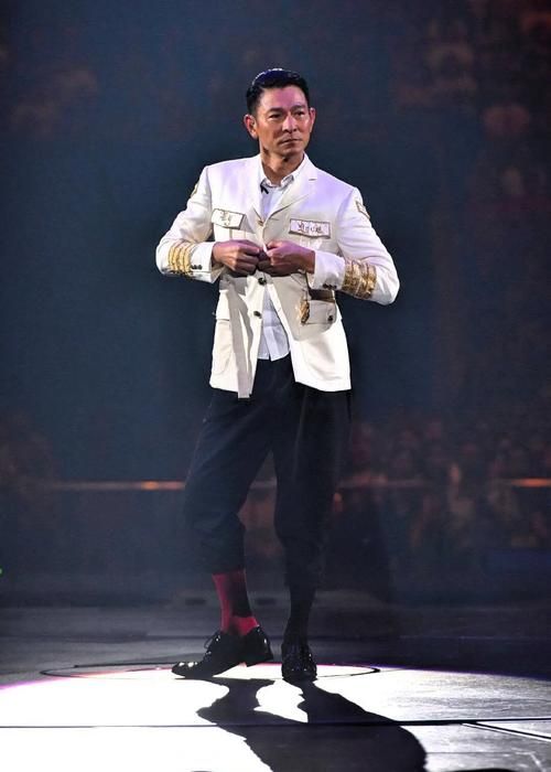 刘德华演唱会99：绝版珍藏，重温20年前的舞台魅力