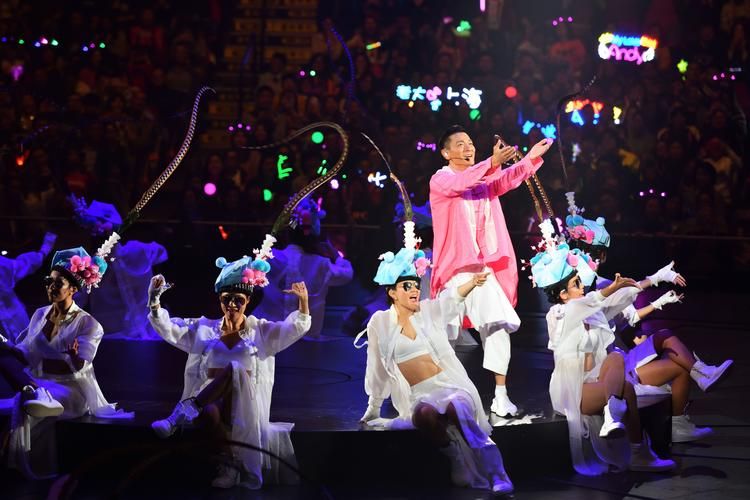 刘德华演唱会今天演出阵容如何？嘉宾信息及精彩看点