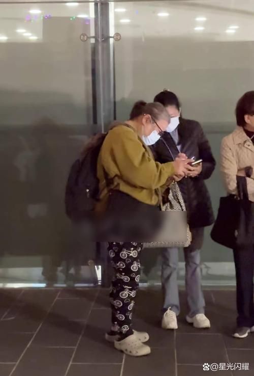 刘德华演唱会姜皓文夫妇现身助阵，背后故事令人感动
