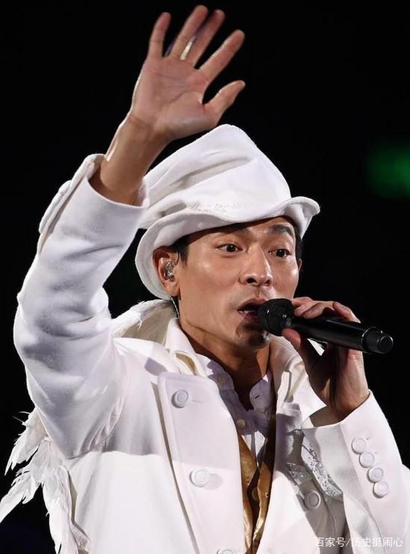 刘德华演唱会惊魂：单田芳亲历的粉丝狂热