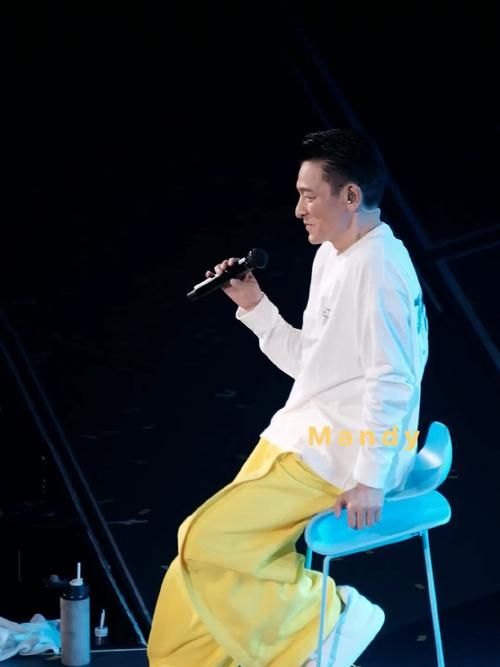 刘德华演唱会浪子心声老歌新唱引发共鸣