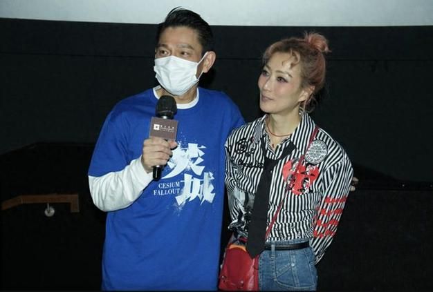 刘德华演唱会郑秀文惊喜现身，两人关系有多好？