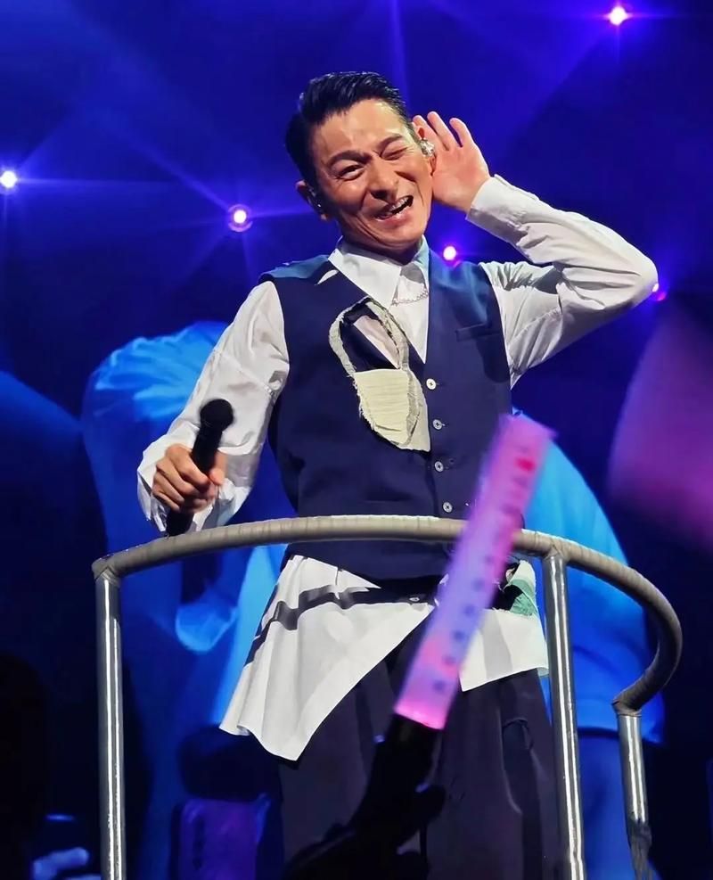 刘德华演唱的开心的马骝为什么这么受欢迎