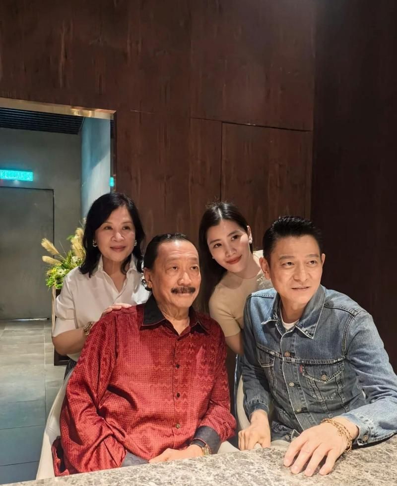 刘德华现任经纪人是谁 他的工作内容大揭秘