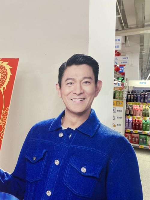 刘德华现在在干嘛 他的生活工作近况