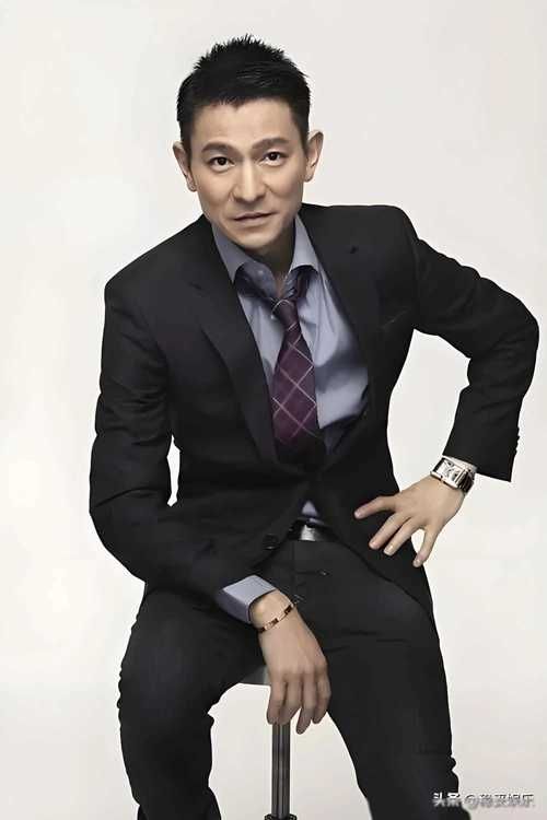 刘德华现在多少岁了 他的年龄和事业成就一样惊人