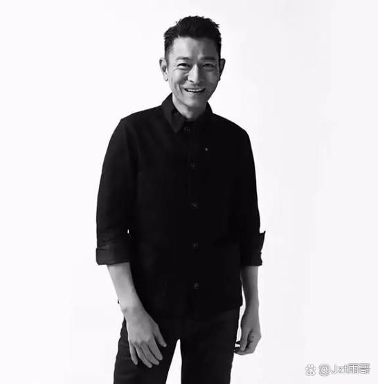 刘德华现在的照片流出 不老男神风采不减当年
