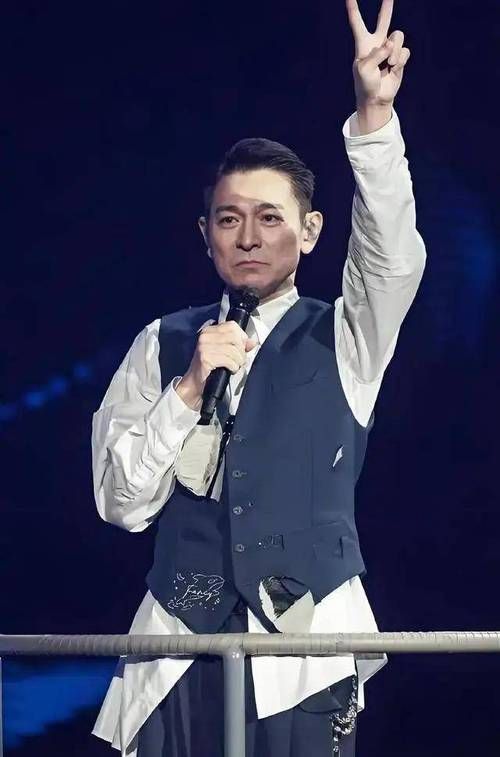 刘德华的五官无人能敌 盘点天王最帅的五个瞬间
