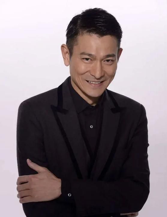 刘德华的出生日期是哪天 他今年多大了