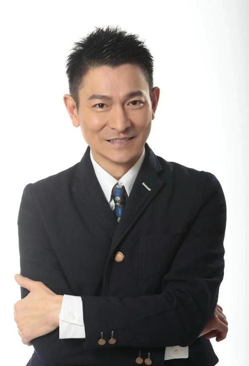 刘德华的原名叫什么揭秘天王真实姓名由来