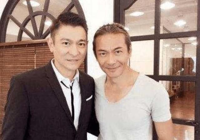 刘德华的哥哥是谁 兄弟俩长得像吗