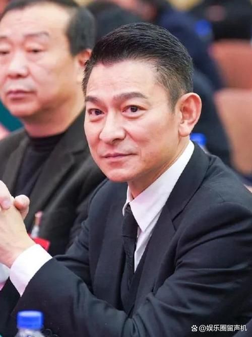 刘德华的年龄是多少？他依旧是我们的偶像吗？