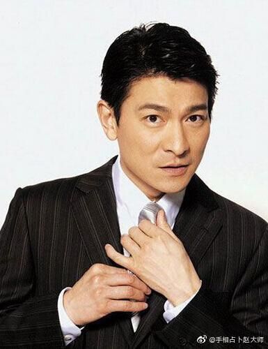 刘德华的手相究竟如何？看看他的成功背后有什么玄机