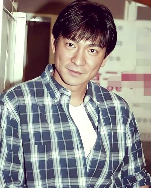 刘德华的老师们都教了他什么？从影坛到歌坛的成功之路