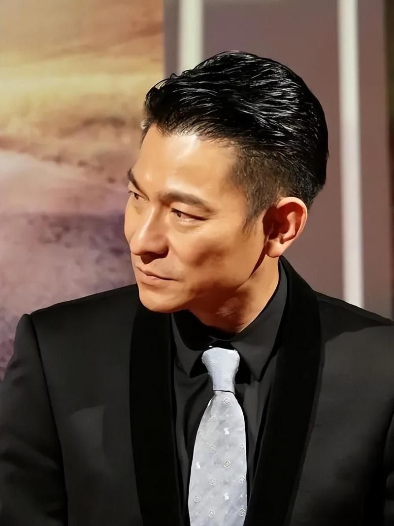 刘德华的财富传奇：演艺事业与商业版图的完美结合