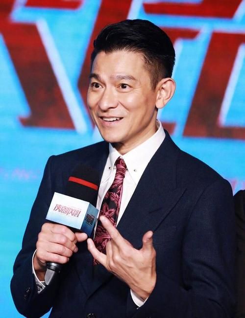 刘德华的鼻子好看吗 他的鼻子到底有多挺