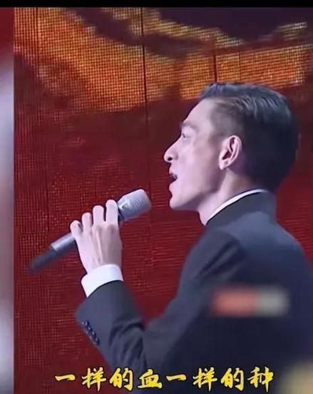 刘德华直播唱响经典！网友直呼太好听