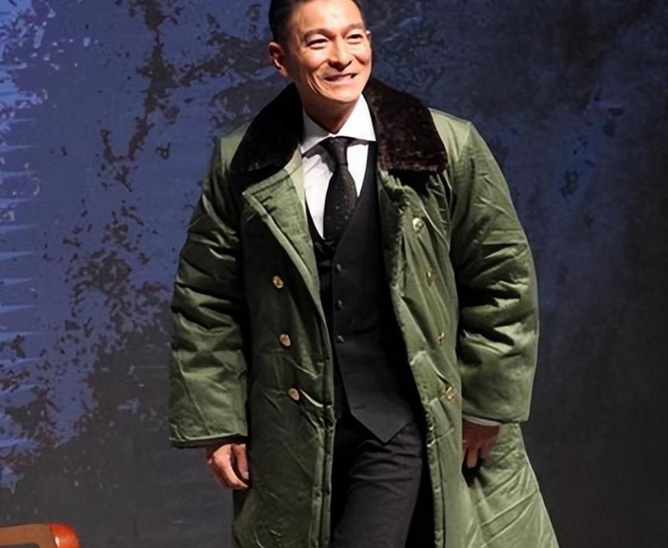 刘德华穿中山装太帅了 这些照片你一定没见过