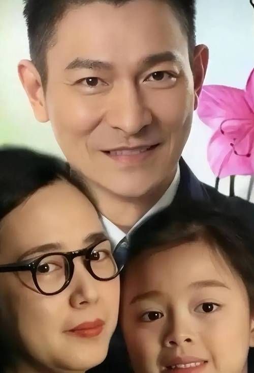 刘德华突然宣布结婚多年恋情终于修成正果
