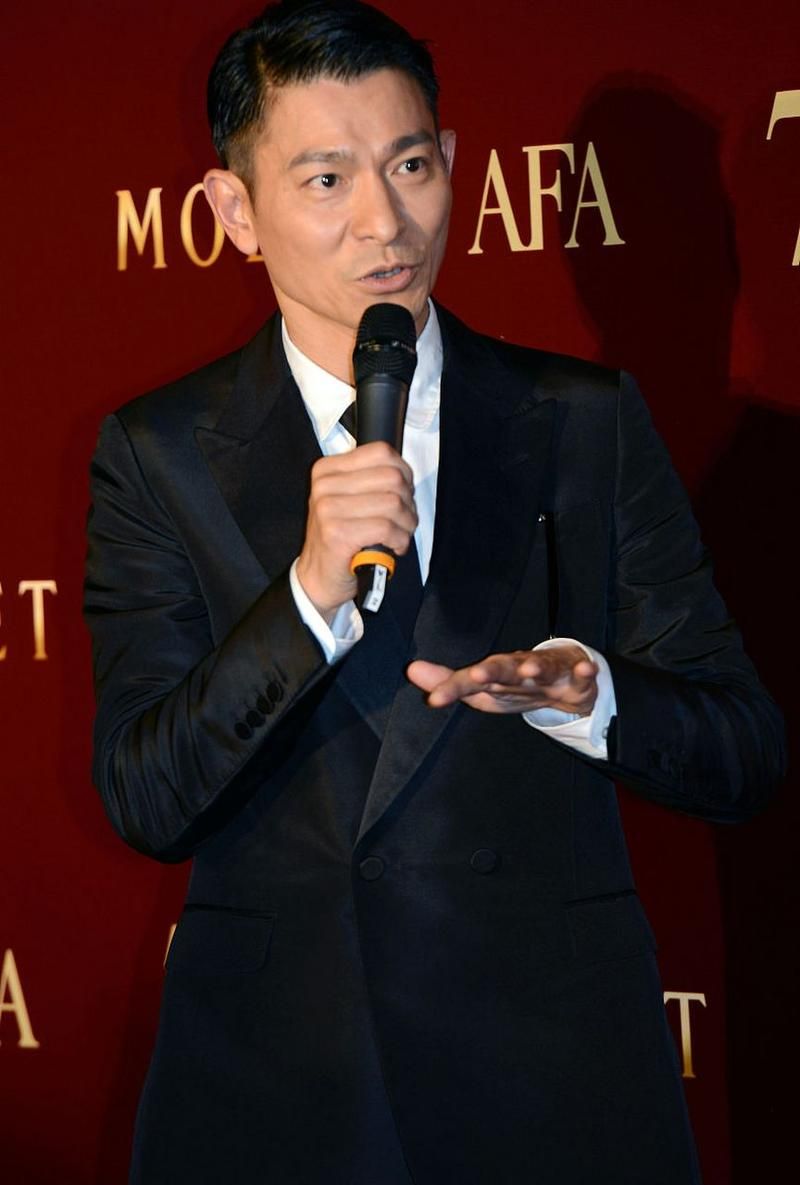 刘德华红毯亮相：岁月沉淀的魅力，依旧是巨星风采