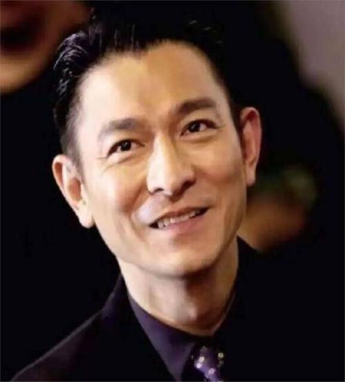 刘德华经典头像演变史 从青涩到成熟
