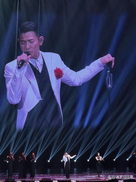 刘德华经典歌曲中国人：唱响爱国情怀