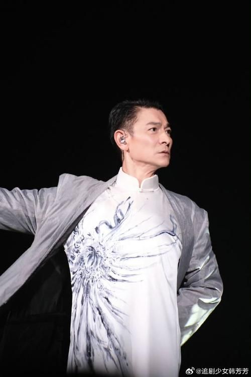 刘德华经典歌曲小情人，你听过吗？带你重温华仔的浪漫情歌