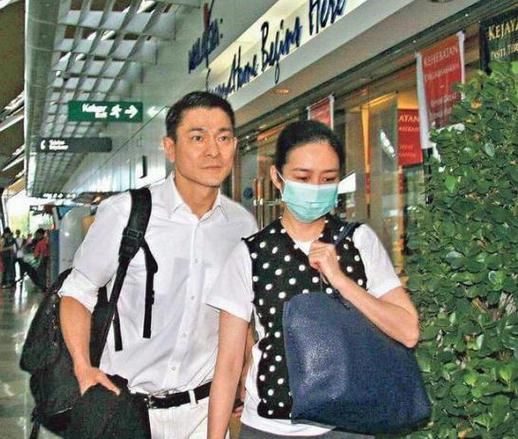 刘德华结婚事件细节曝光妻子身份大揭秘