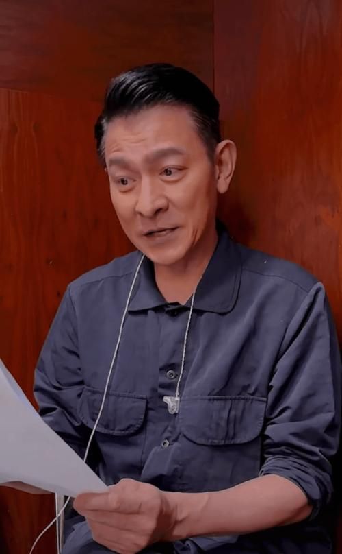 刘德华老了图片近照 皱纹增多仍显魅力
