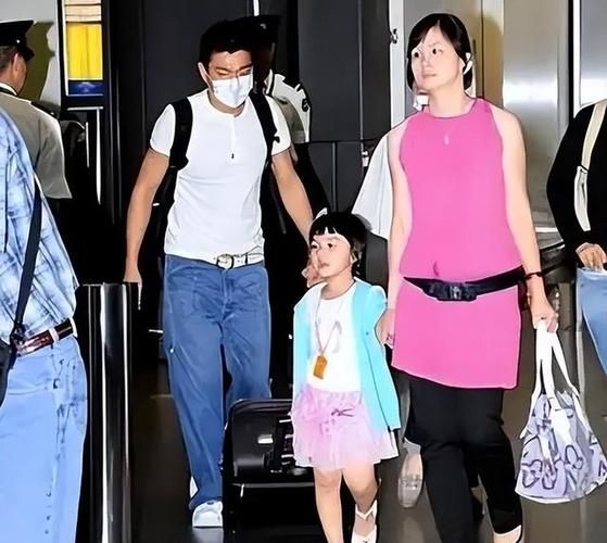 刘德华老婆女儿生活揭秘 低调幸福的明星家庭