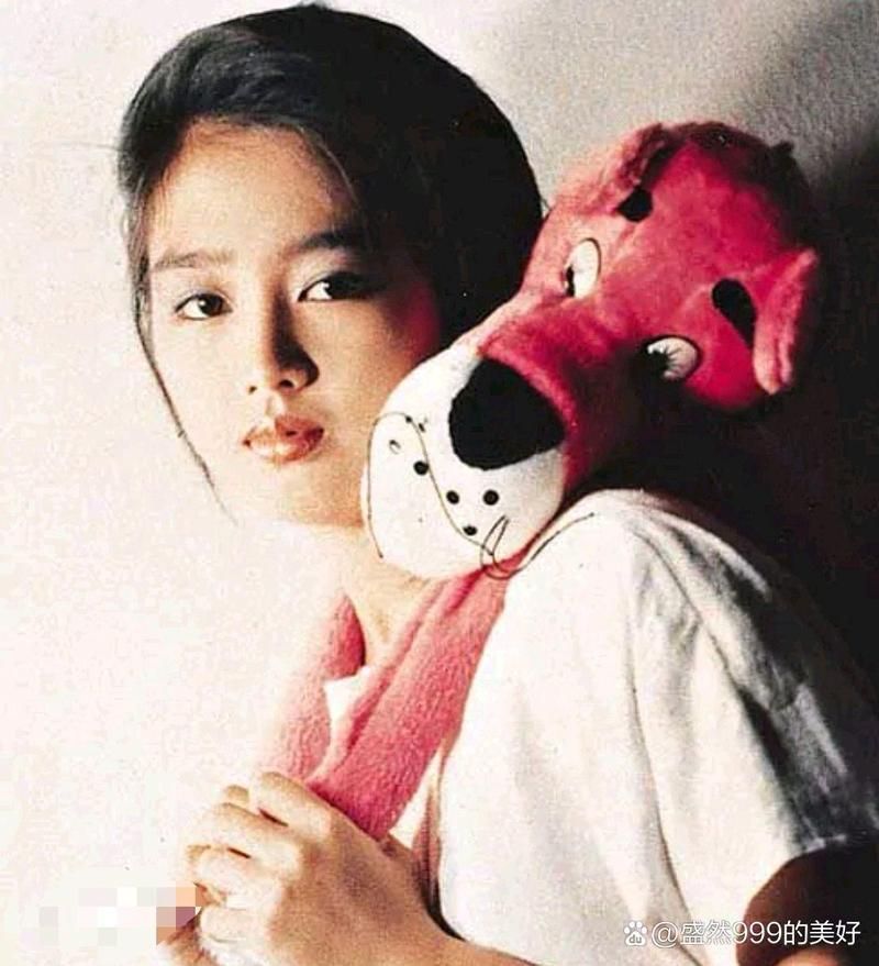 刘德华老婆背景故事她与天王的爱情长跑