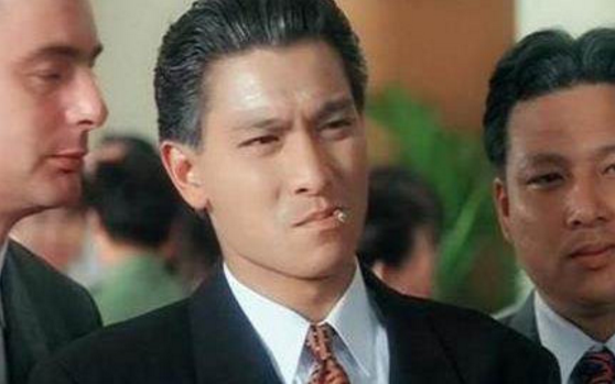 刘德华背头发型怎么弄？几步教你打造型男魅力