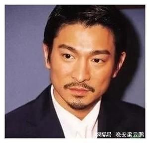 刘德华胡子照片引热议，冻龄男神也有老去的一天