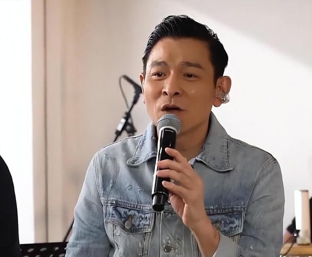 刘德华腿伤原因揭秘原来是因为这个动作