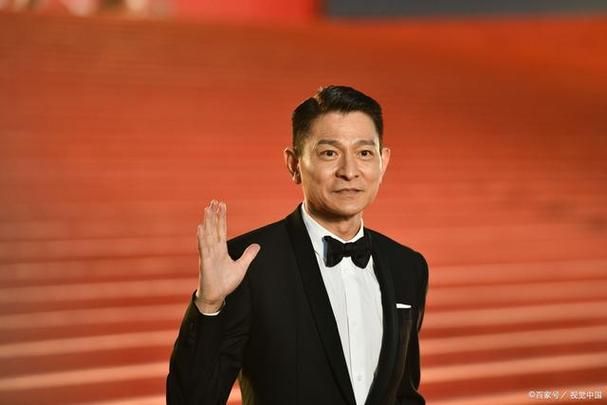 刘德华艺术人生独家专访讲述成功背后的坚持与付出