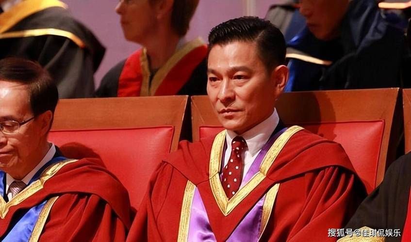 刘德华获奖：银紫荆星章的背后，是怎样的付出？