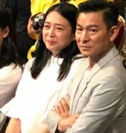 刘德华蜡像？网友餐厅偶遇，真相令人意外
