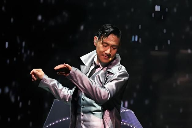 刘德华评价张学友演唱会直言非常佩服